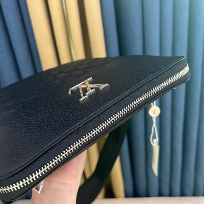 202205SS新作 Louis Vuitton ルイヴィトン メンズ ショルダーバッグスーパーコピー