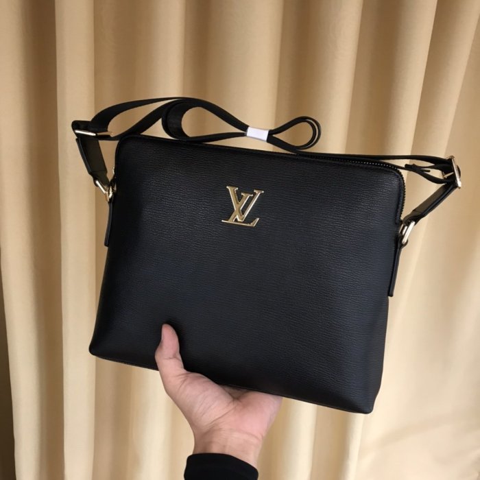 202205SS新作 Louis Vuitton ルイヴィトン メンズ ショルダーバッグスーパーコピー