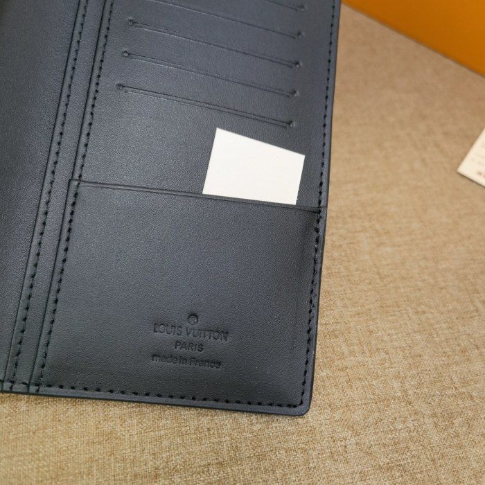 202206SS新作Louis Vuitton ルイヴィトン短財布スーパーコピー