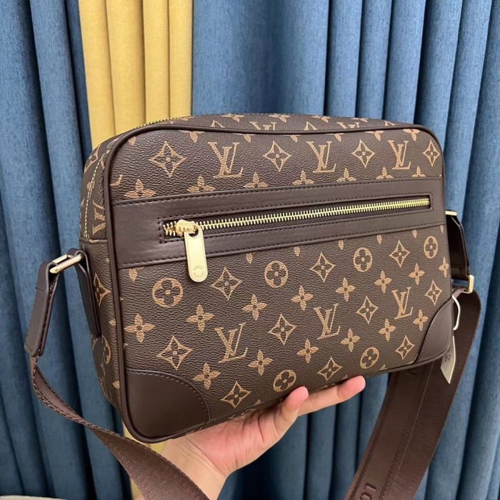 202205SS新作 Louis Vuitton ルイヴィトン メンズ ショルダーバッグスーパーコピー