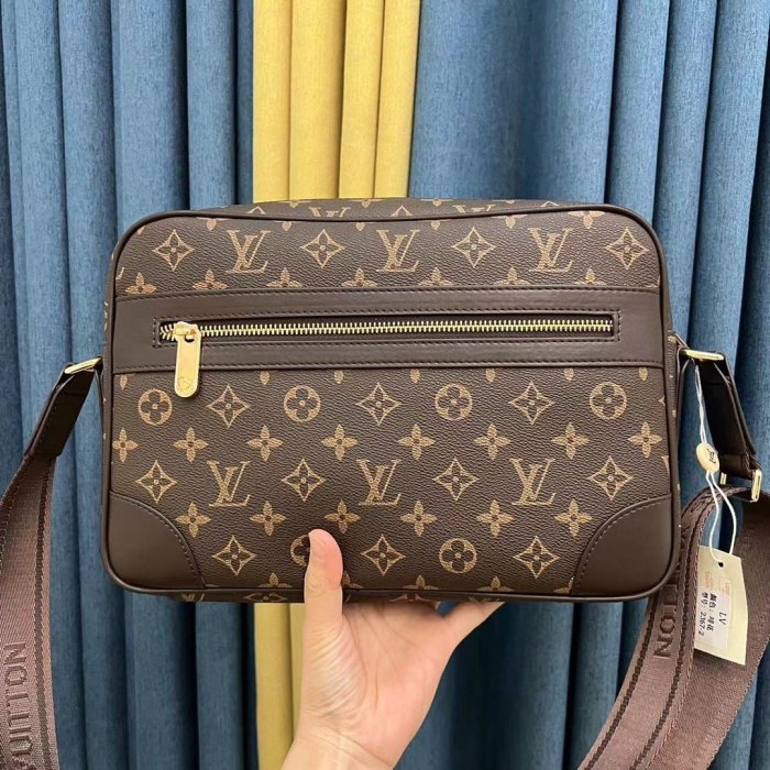 202205SS新作 Louis Vuitton ルイヴィトン メンズ ショルダーバッグスーパーコピー