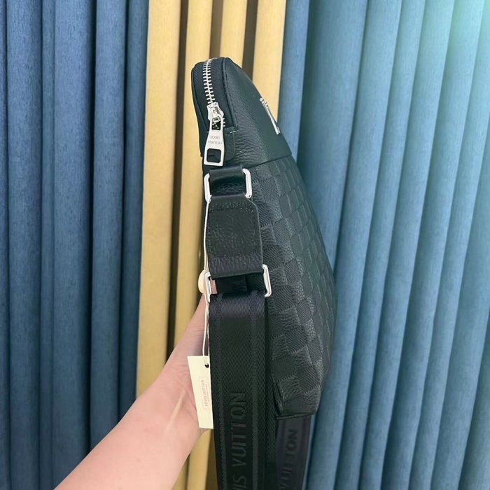 202205SS新作 Louis Vuitton ルイヴィトン メンズ ショルダーバッグスーパーコピー