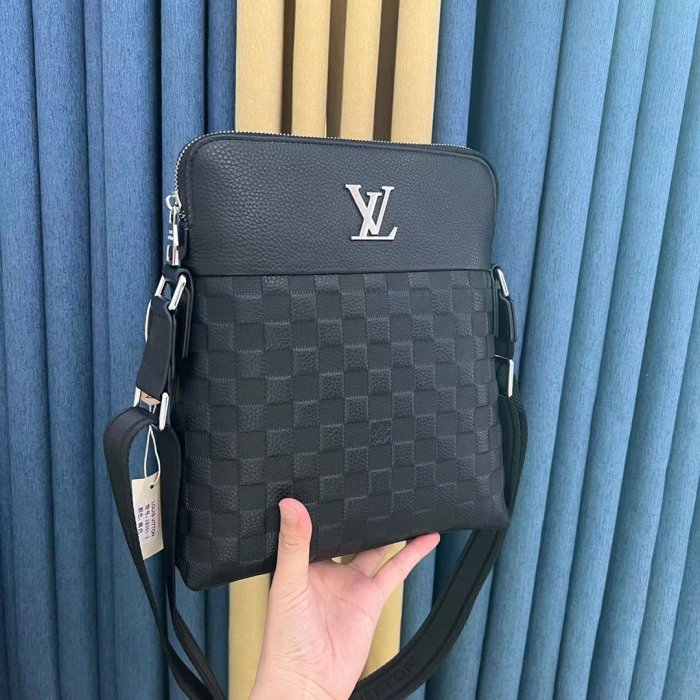 202205SS新作 Louis Vuitton ルイヴィトン メンズ ショルダーバッグスーパーコピー
