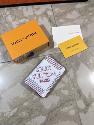 202206SS新作Louis Vuitton ルイヴィトン 短財布スーパーコピー