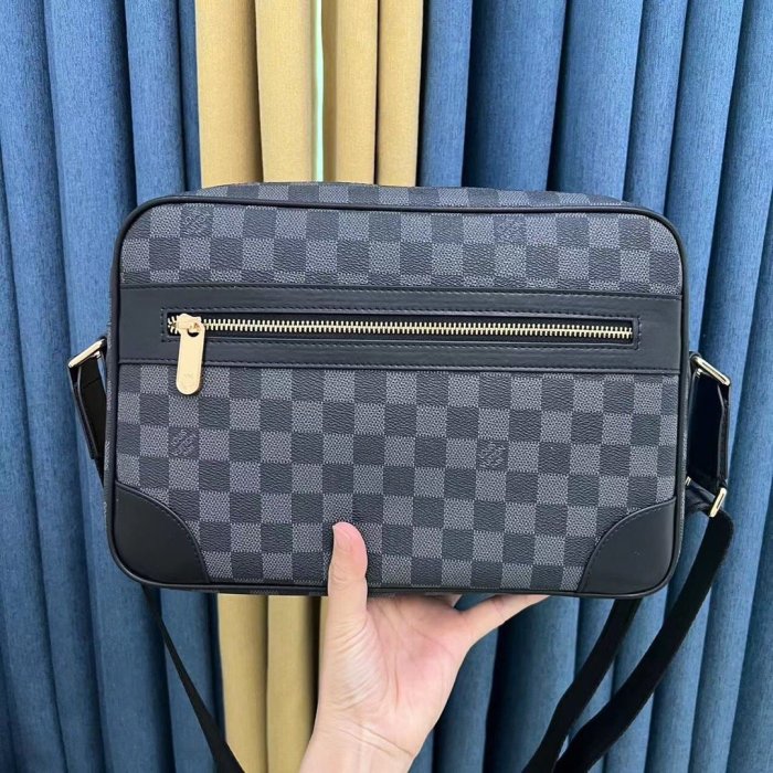202205SS新作 Louis Vuitton ルイヴィトン メンズ ショルダーバッグスーパーコピー