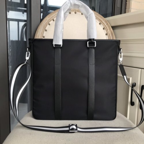 202206SS新作Pradaプラダメンズ ハンドバックスーパーコピー