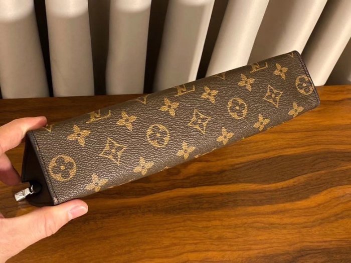 202206SS新作 Louis Vuitton ルイヴィトン メンズ ハンドバックスーパーコピー