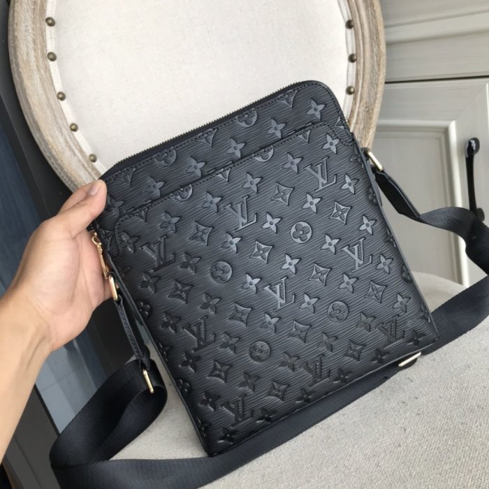 202206SS新作 Louis Vuitton ルイヴィトン メンズ ショルダーバッグスーパーコピー