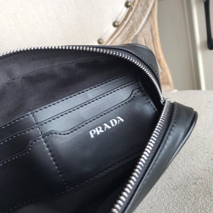 202206SS新作Pradaプラダメンズ ハンドバックスーパーコピー