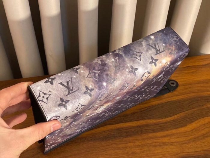 202206SS新作 Louis Vuitton ルイヴィトン メンズ ハンドバックスーパーコピー