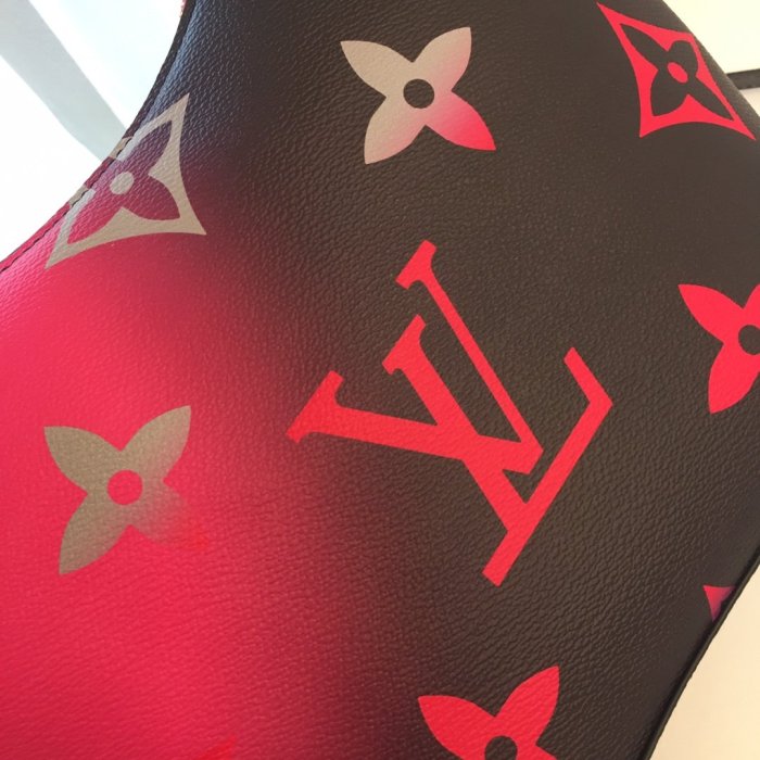 202206SS新作 Louis Vuitton ルイヴィトン レディース ショルダーバックスーパーコピー