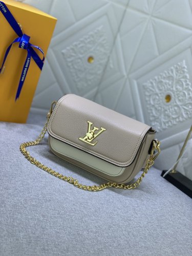 202206SS新作 Louis Vuitton ルイヴィトン レディース ショルダーバックスーパーコピー