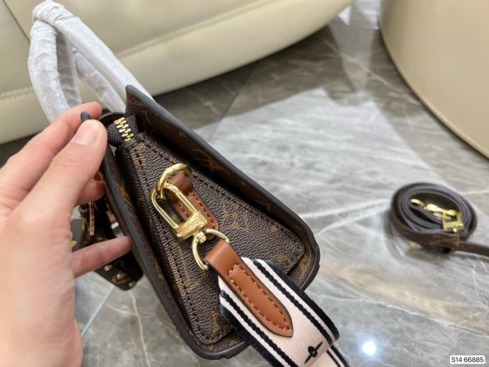 202206SS新作 Louis Vuitton ルイヴィトン レディース ショルダーバックスーパーコピー