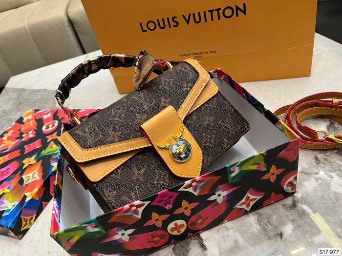 202207SSLouis Vuitton ルイヴィトン レディース ショルダーバックスーパーコピー