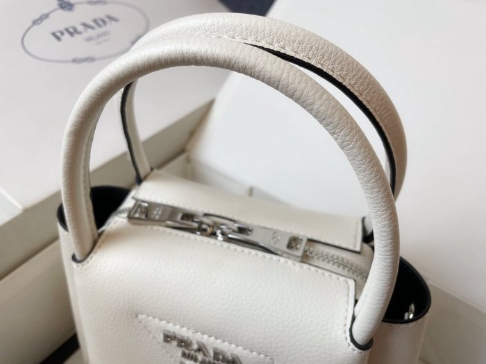 202207Pradaプラダ レディース ショルダーバックスーパーコピー