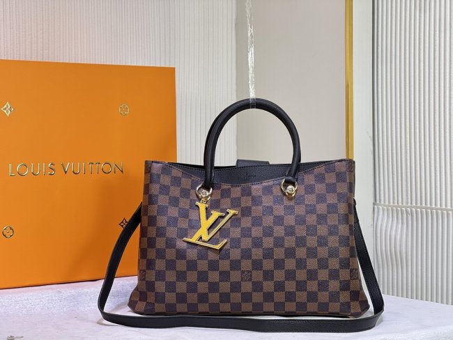 202207SS新作Louis Vuitton ルイヴィトン レディース ショルダーバックスーパーコピー