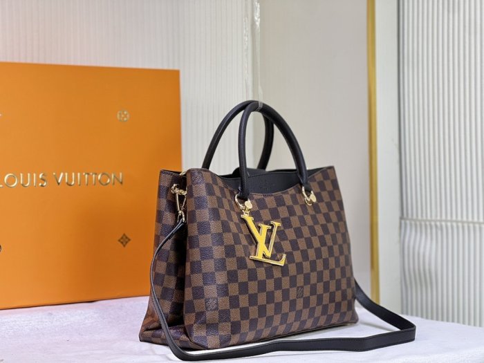 202207SS新作Louis Vuitton ルイヴィトン レディース ショルダーバックスーパーコピー