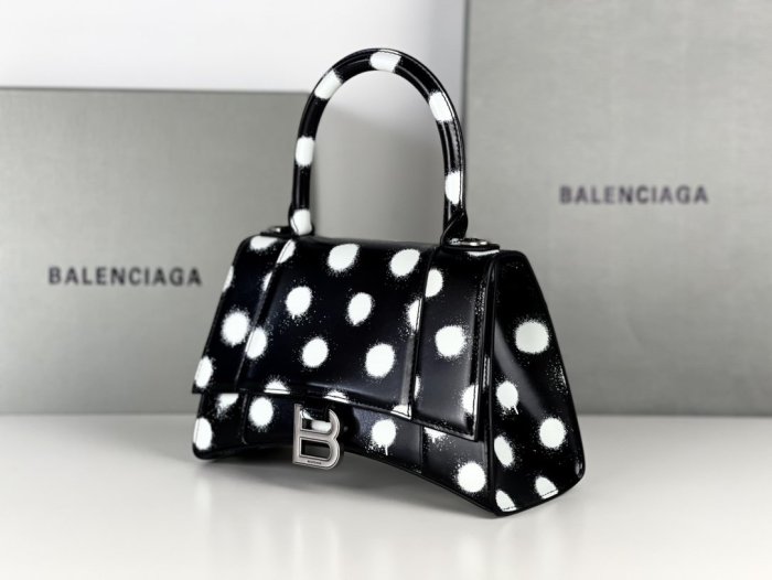 202207SS新作Balenciaga バレンシアガレディース ショルダーバックスーパーコピー