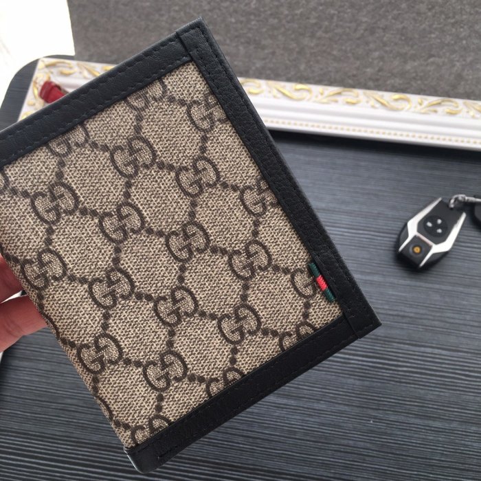 202207SS新作Gucciグッチ 短財布スーパーコピー