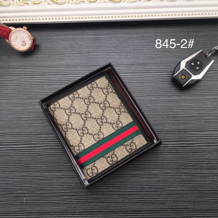 202207SS新作Gucciグッチ 短財布スーパーコピー