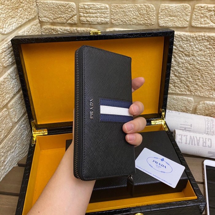 202207SS新作Prada プラダ長財布スーパーコピー
