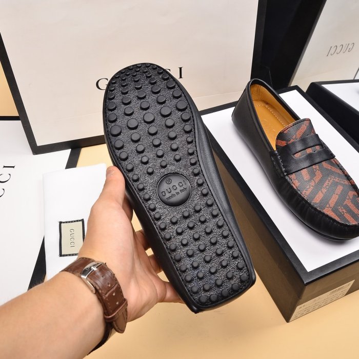 202208SS最新Gucciスニーカーメンズ グッチ シューズ靴 スーパーコピー