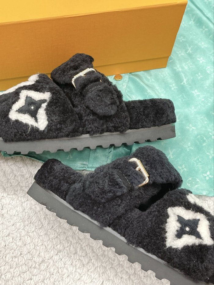 202208最新Louis Vuitton サンダル レディース ルイヴィトン シューズ靴 スーパーコピー
