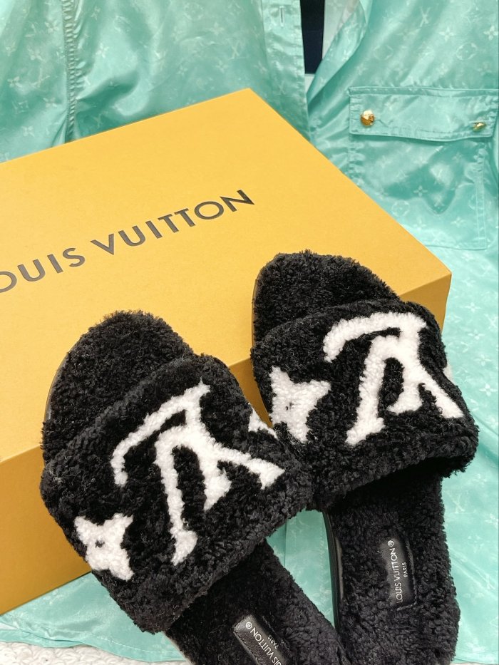 202208最新Louis Vuitton サンダル レディース ルイヴィトン シューズ靴 スーパーコピー