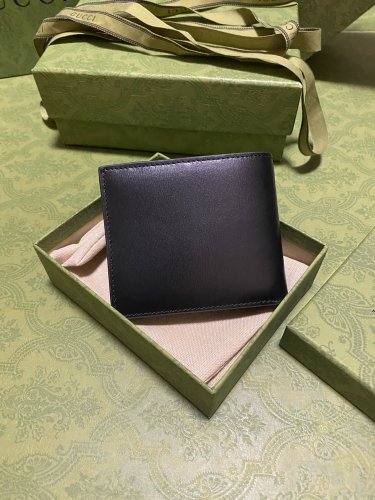 202208SS最新Gucciグッチ 短財布 スーパーコピー