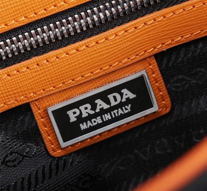 202209SS新作 Pradaプラダ メンズ ショルダーバックスーパーコピー