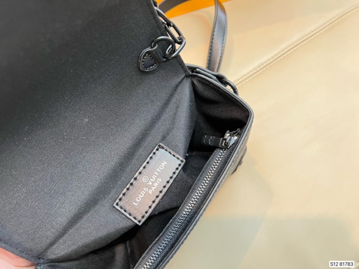 202209SS新作 Louis Vuitton ルイヴィトン レディースショルダーバックスーパーコピー