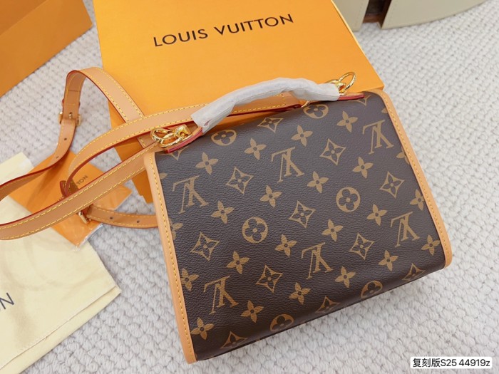 202209SS新作 Louis Vuitton ルイヴィトン レディースショルダーバックスーパーコピー