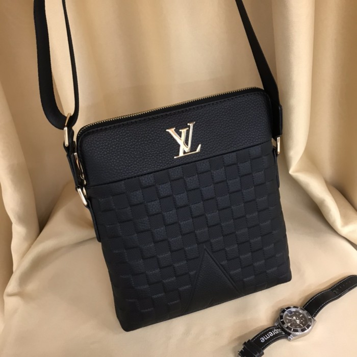 202209SS新作 Louis Vuitton ルイヴィトン メンズ ショルダーバッグスーパーコピー