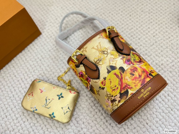 202209SS新作 Louis Vuitton ルイヴィトン レディースショルダーバックスーパーコピー