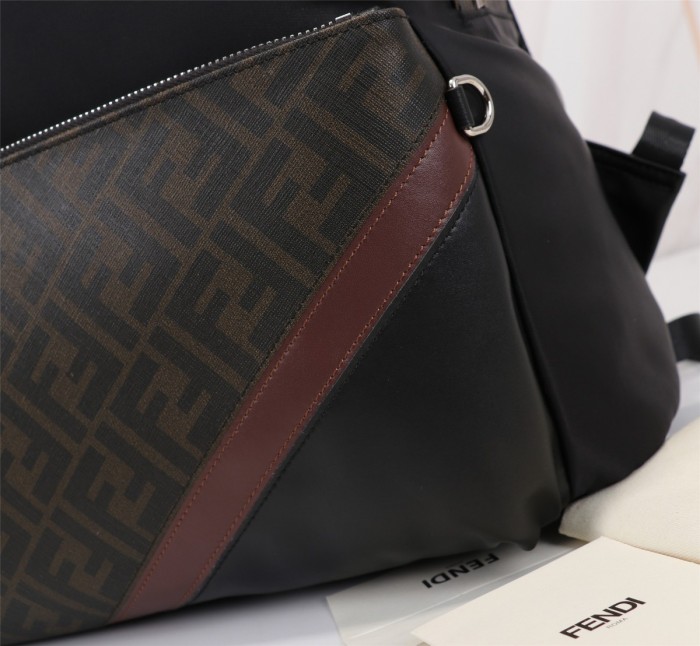 202209SS新作Fendi フェンディ メンズ リュックバックスーパーコピー