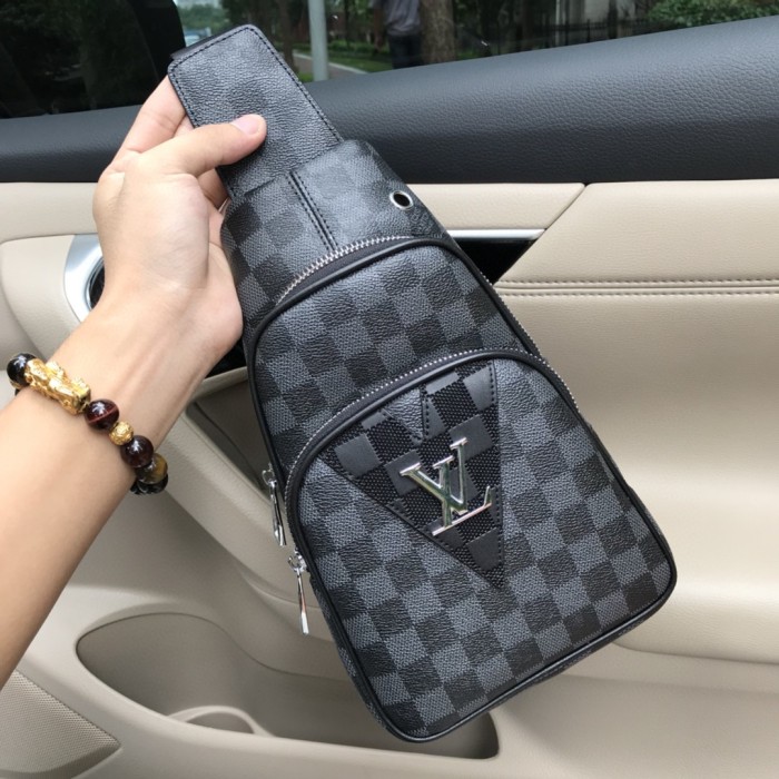 202209SS新作 Louis Vuitton ルイヴィトン メンズ ショルダーバッグスーパーコピー