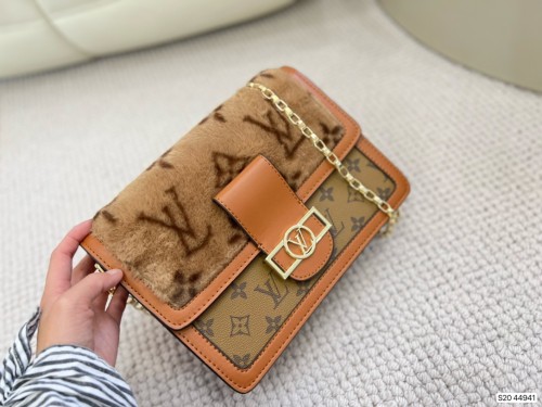 202209SS新作 Louis Vuitton ルイヴィトン レディースショルダーバックスーパーコピー