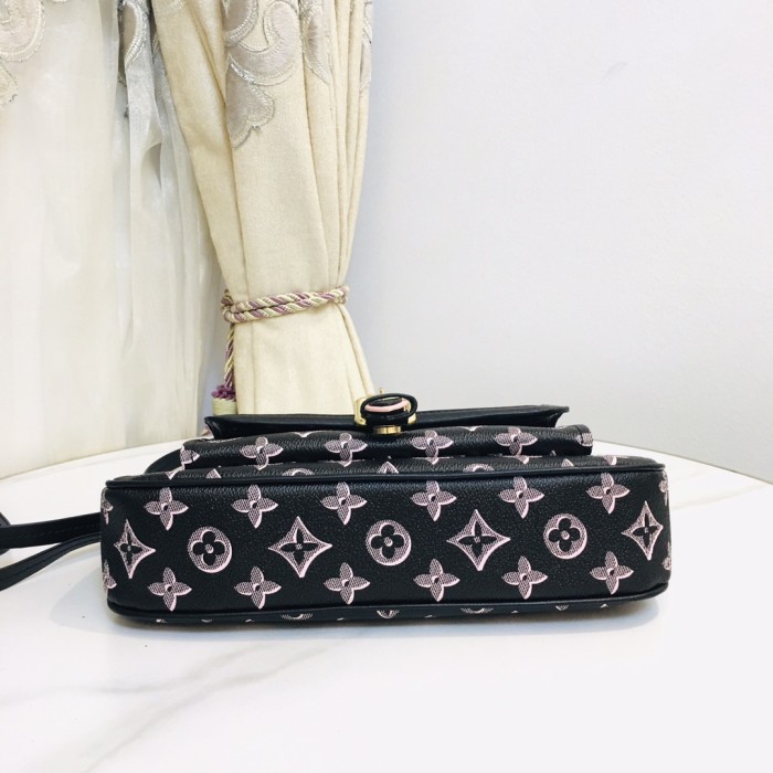202209SS新作 Louis Vuitton ルイヴィトン レディースショルダーバックスーパーコピー