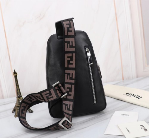 202209SS新作Fendi フェンディ メンズ ショルダーバックスーパーコピー