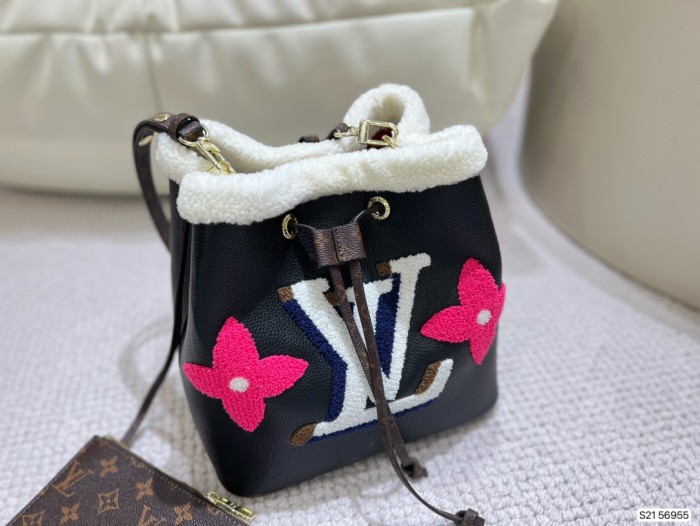 202209SS新作 Louis Vuitton ルイヴィトン レディースショルダーバックスーパーコピー
