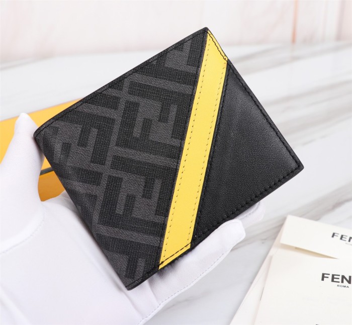 202209SS新作Fendi フェンディ 短財布スーパーコピー