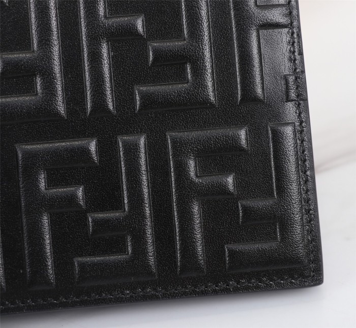 202209SS新作Fendi フェンディ 短財布スーパーコピー