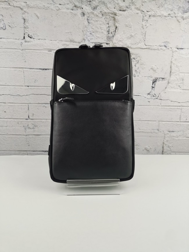 202209SS新作Fendi フェンディ メンズ ショルダーバックスーパーコピー