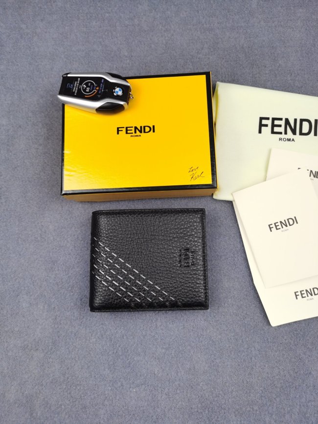 202209SS新作Fendi フェンディ 短財布スーパーコピー