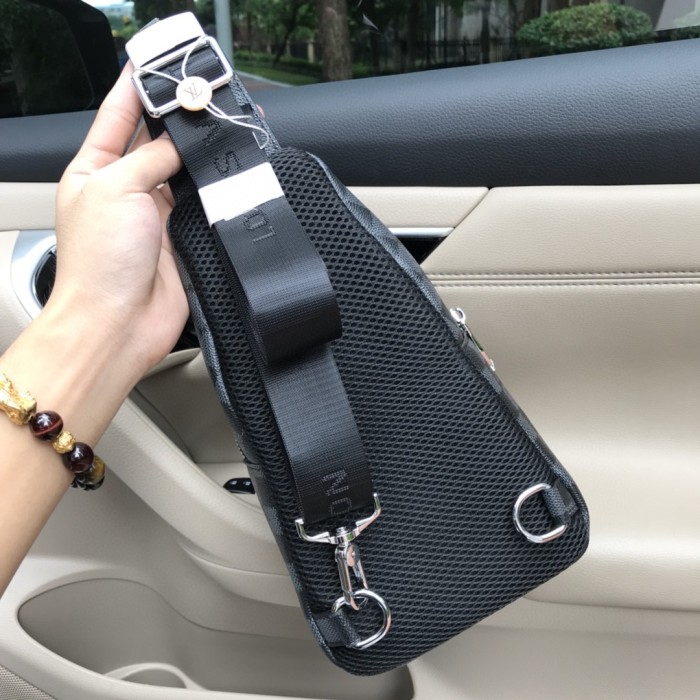 202209SS新作 Louis Vuitton ルイヴィトン メンズ ショルダーバッグスーパーコピー