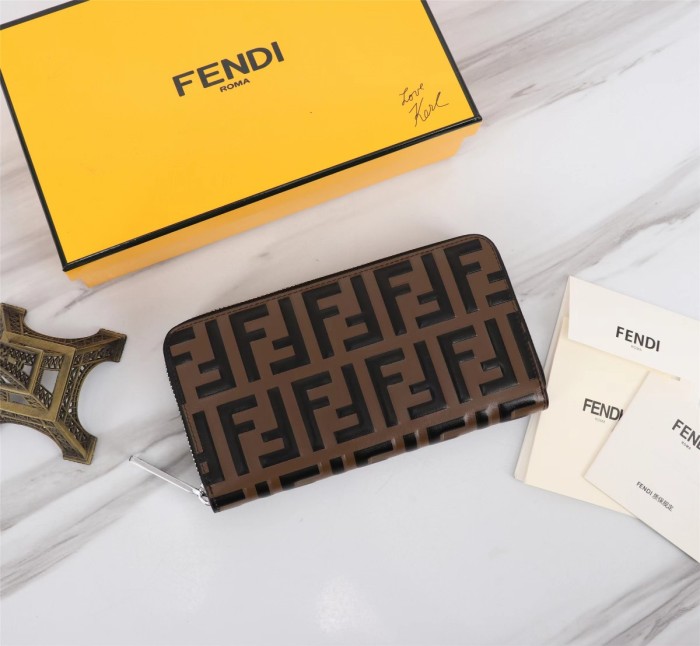 202209SS新作Fendi フェンディ 長財布スーパーコピー