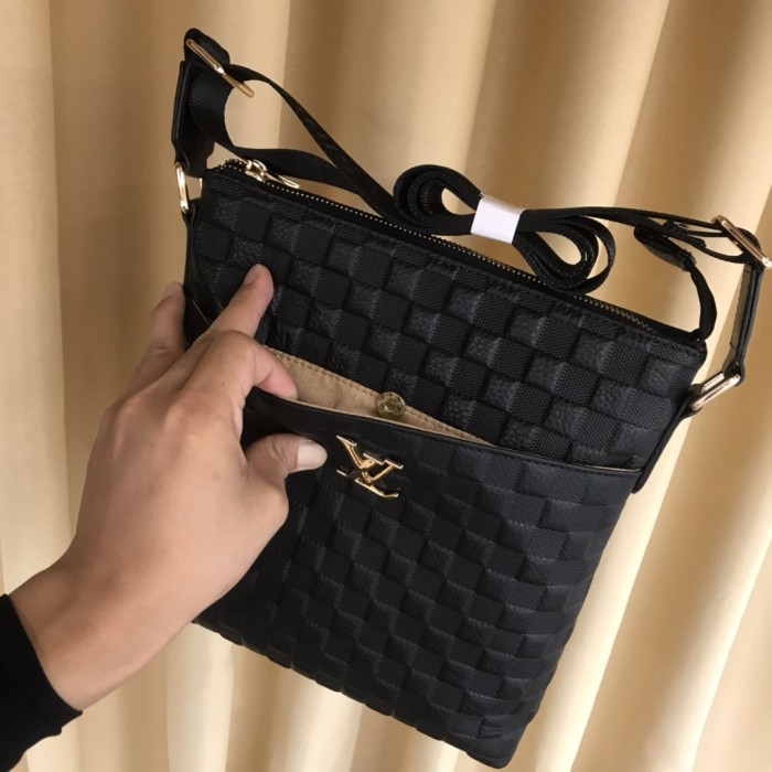 202209SS新作 Louis Vuitton ルイヴィトン メンズ ショルダーバッグスーパーコピー