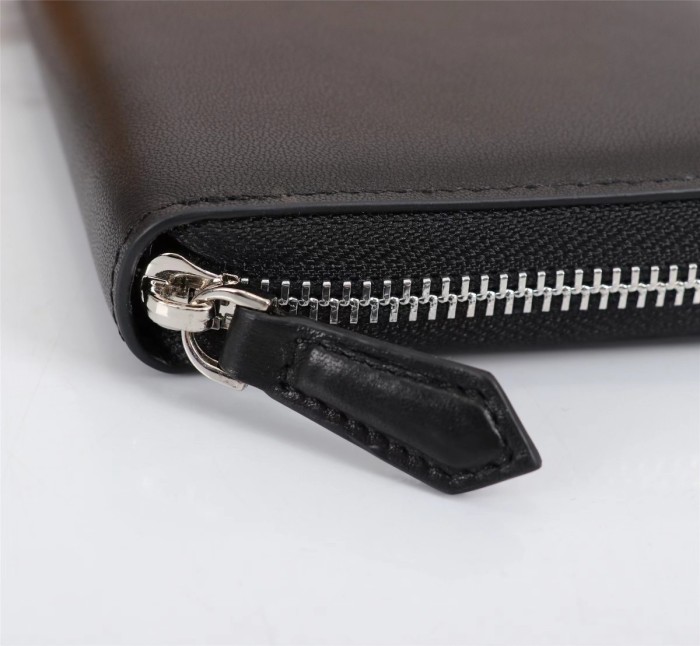 202209SS新作Fendi フェンディ 長財布スーパーコピー