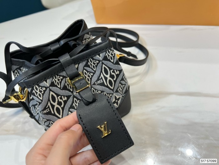 202209SS新作 Louis Vuitton ルイヴィトン レディースショルダーバックスーパーコピー