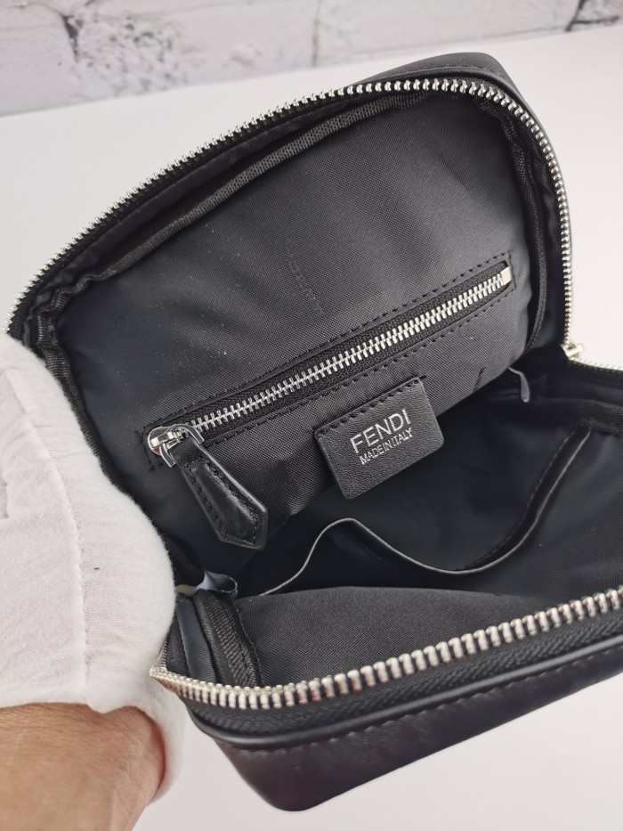 202209SS新作Fendi フェンディ メンズ ショルダーバックスーパーコピー